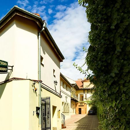 Penzion Hradby Prešov Exterior foto