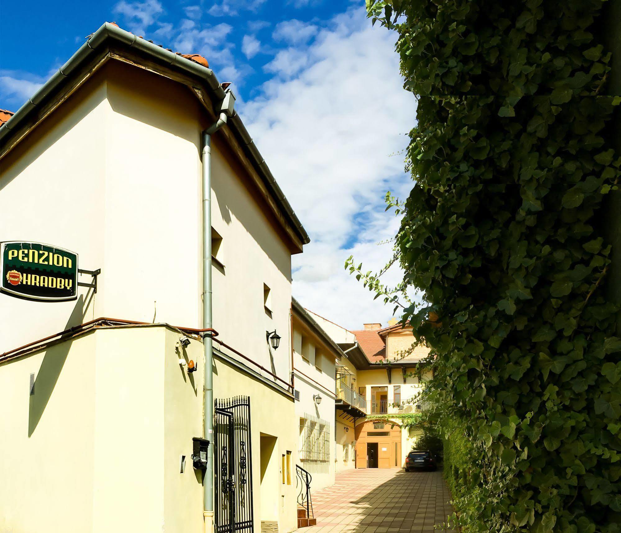 Penzion Hradby Prešov Exterior foto